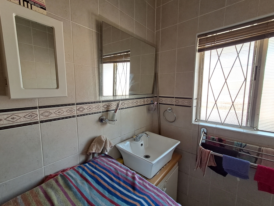 2 Bedroom Property for Sale in College Hill Eastern Cape